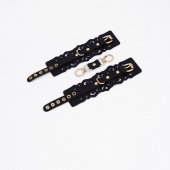 Черные кожаные наручники с узорами и золотистой фурнитурой - Crazy Handmade - купить с доставкой в Самаре