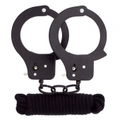 Чёрные наручники из листового металла в комплекте с веревкой BONDX METAL CUFFS LOVE ROPE SET - Dream Toys - купить с доставкой в Самаре
