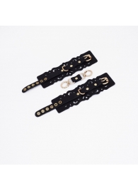 Черные кожаные наручники с узорами и золотистой фурнитурой - Crazy Handmade - купить с доставкой в Самаре