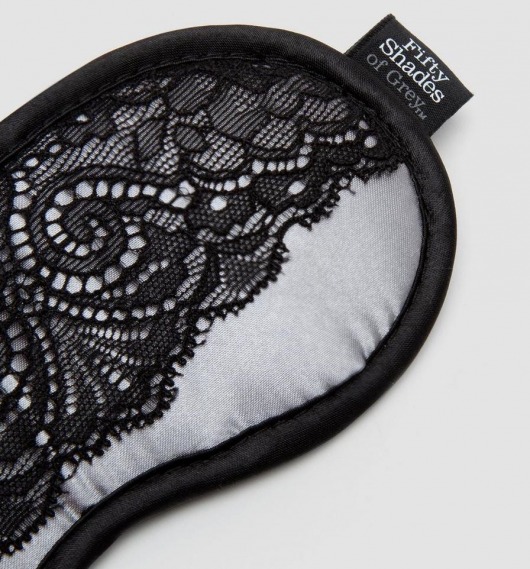 Атласная маска с кружевом Play Nice - Fifty Shades of Grey - купить с доставкой в Самаре