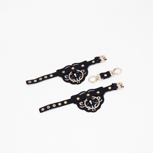 Черные кожаные наручники с клепками, кольцами и золотистой фурнитурой - Crazy Handmade - купить с доставкой в Самаре
